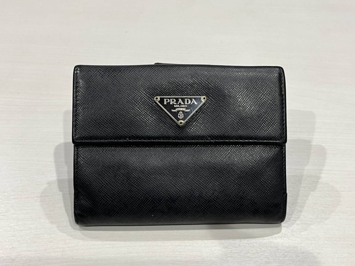 プラダ 二つ折り財布 トライアングルロゴ サフィアーノレザー Wホック