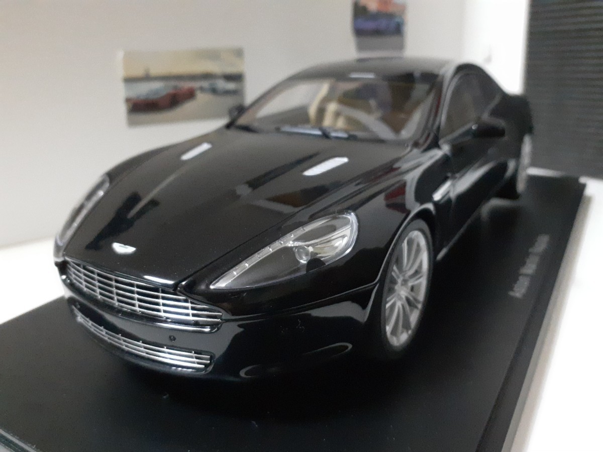 オートアート　1/18　アストン　マーチン　ラピード