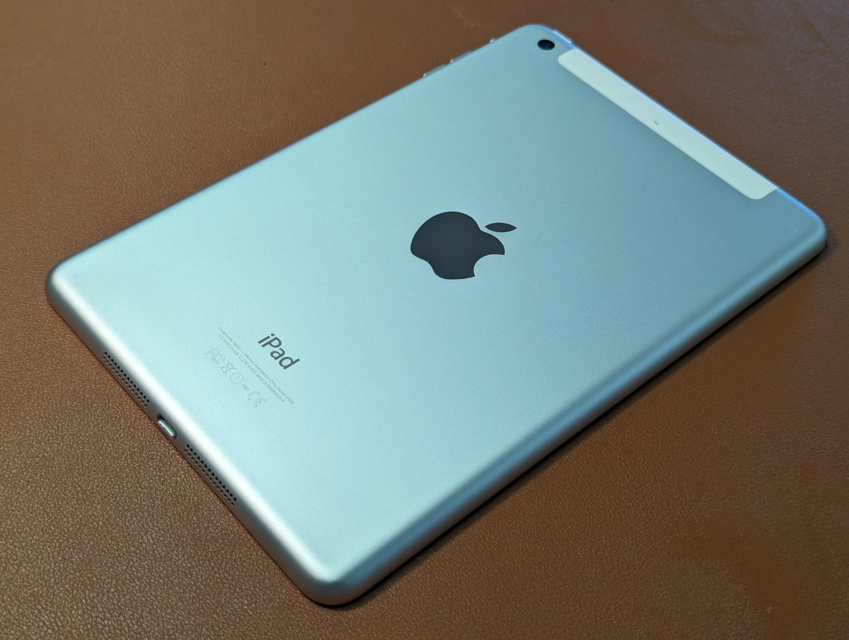 Apple apple iPadmini3 第3世代 シルバー 64GB セルラーモデル A1600