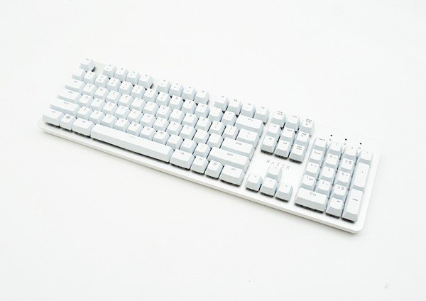 ◇【RAZER レイザー】PRO TYPE ゲーミングキーボード RZ03-03070100
