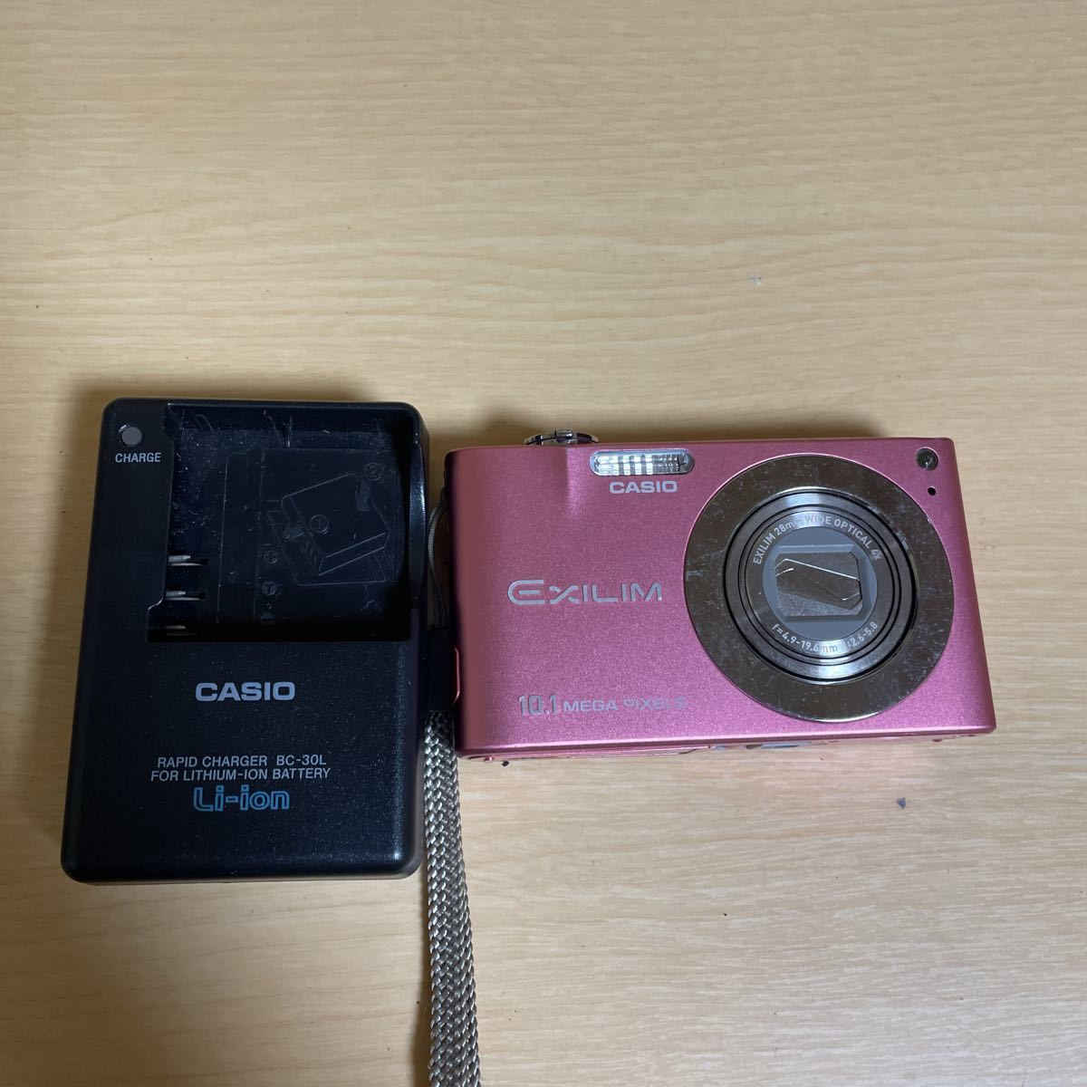 カシオ Casio Exilim EX-Z100 ピンク バッテリー付き コンパクト 