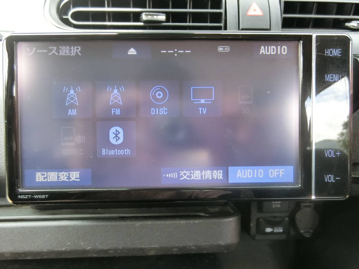 トヨタ純正　SDナビゲーション　型番NSZT-W68T カーナビ