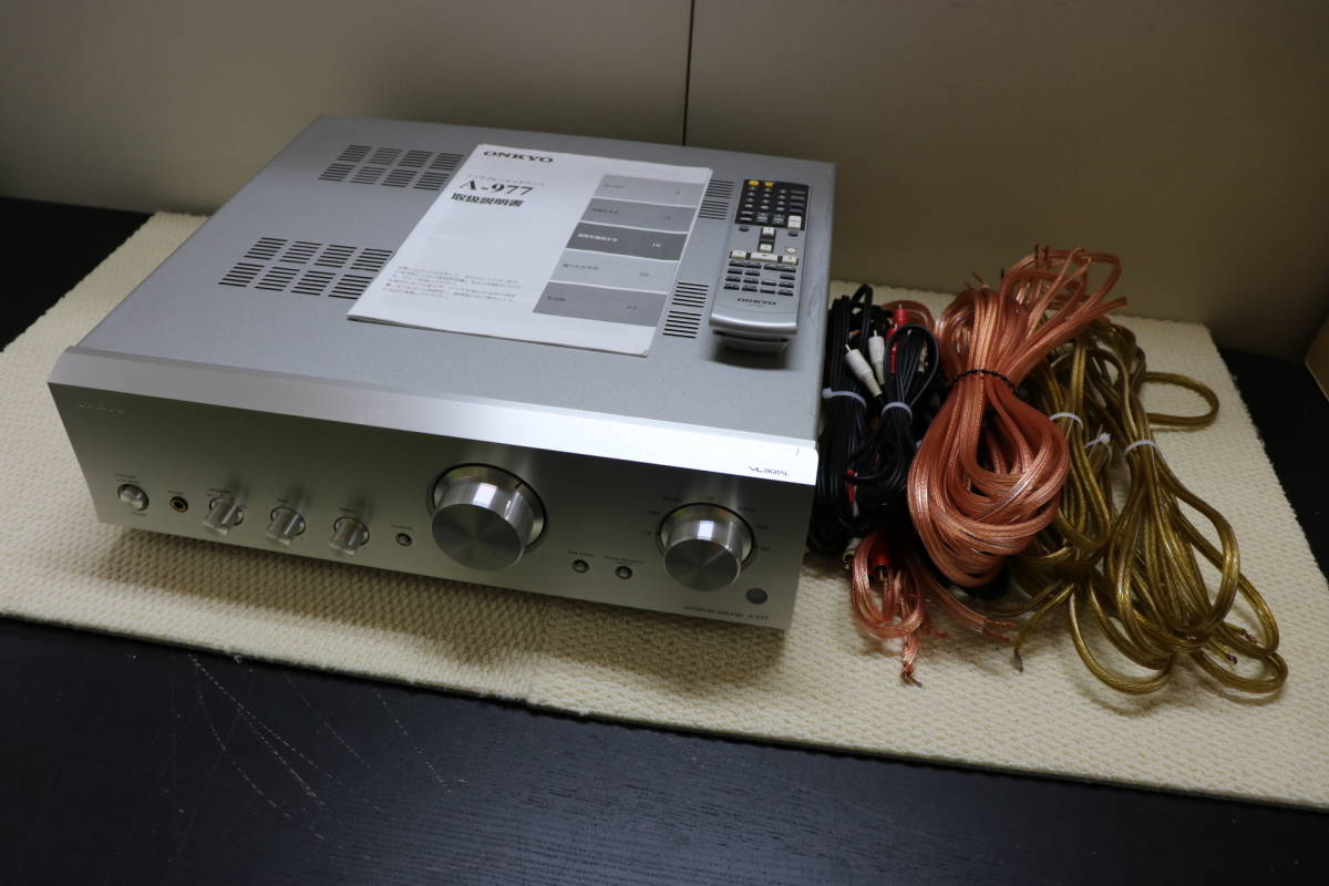 usA-189 ONKYO オンキョー ONKYO A-977 通電確認のみ 現状品 保管品 