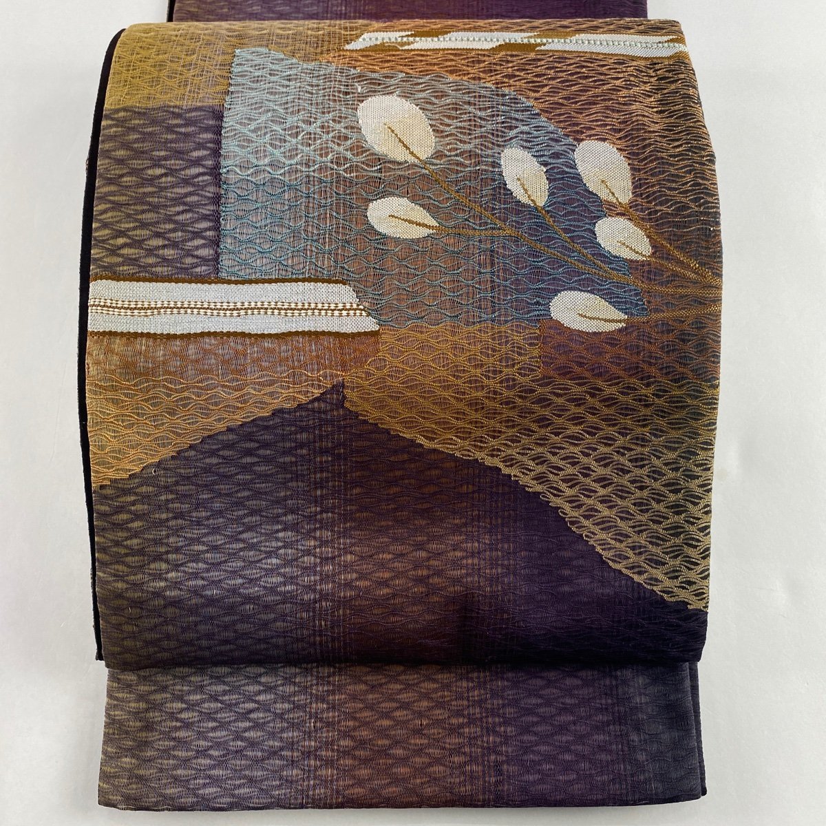 袋帯 美品 秀品 葉柄 幾何学模様 金糸 紫 お太鼓柄 正絹 【中古】