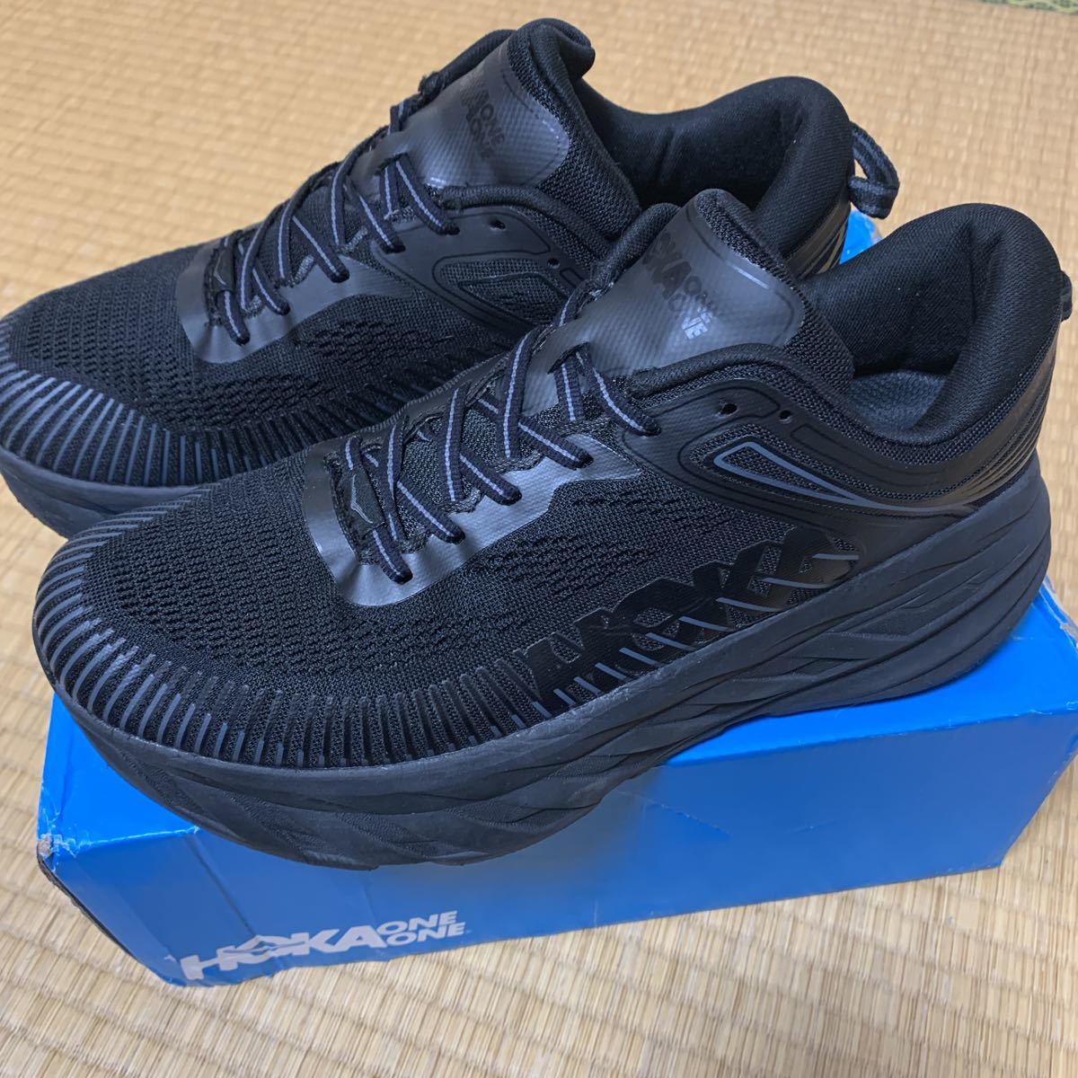 クリーニング済】HOKA ホカオネオネ ボンダイ7 ランニングシューズ 