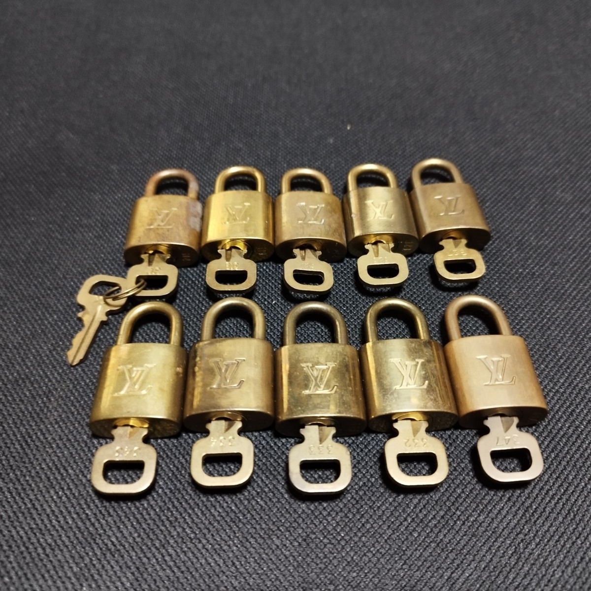 Louis Vuitton 南京錠 10個セット ゴールド 1円スタート】ルイヴィトン LOUIS VUITTON Louis Vuitton パドロック