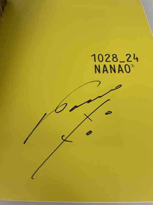 菜々緒 - 直筆サイン入り : NANAO 初版 メルカリ Yahoo!オークション