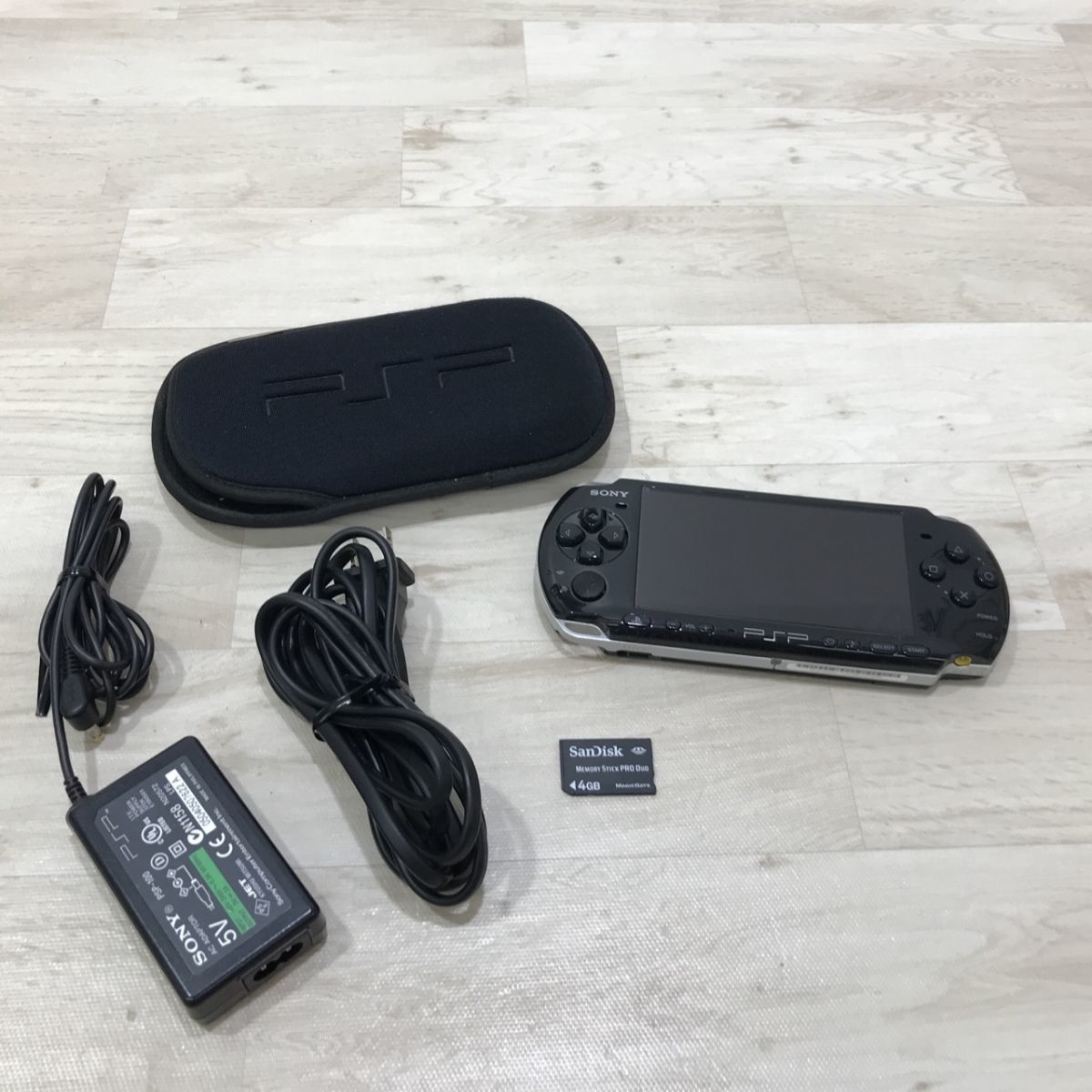 現状品 SONY ソニー PSP-3000 ブラック[N5537]