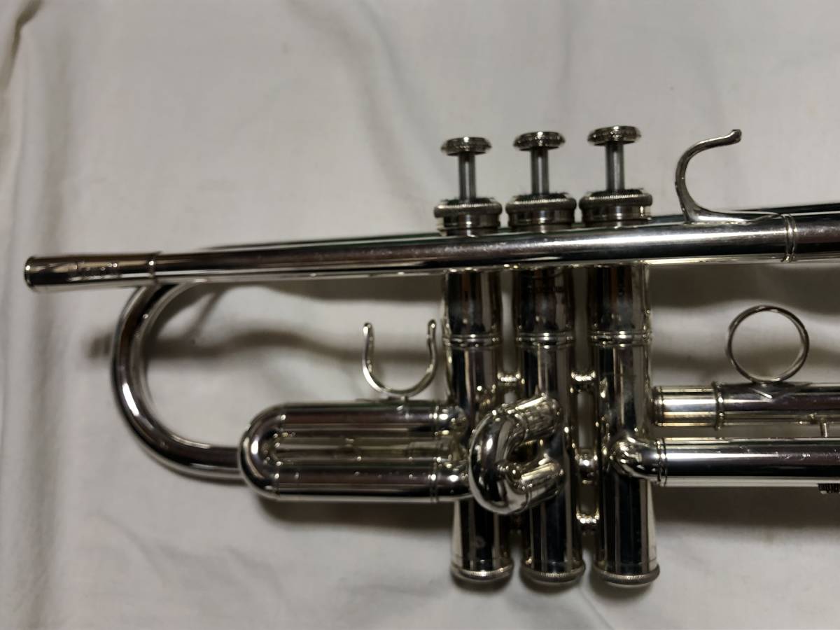 YAMAHA Xeno YTR-8335UGS トランペット ヤマハ ケース付き (本体 