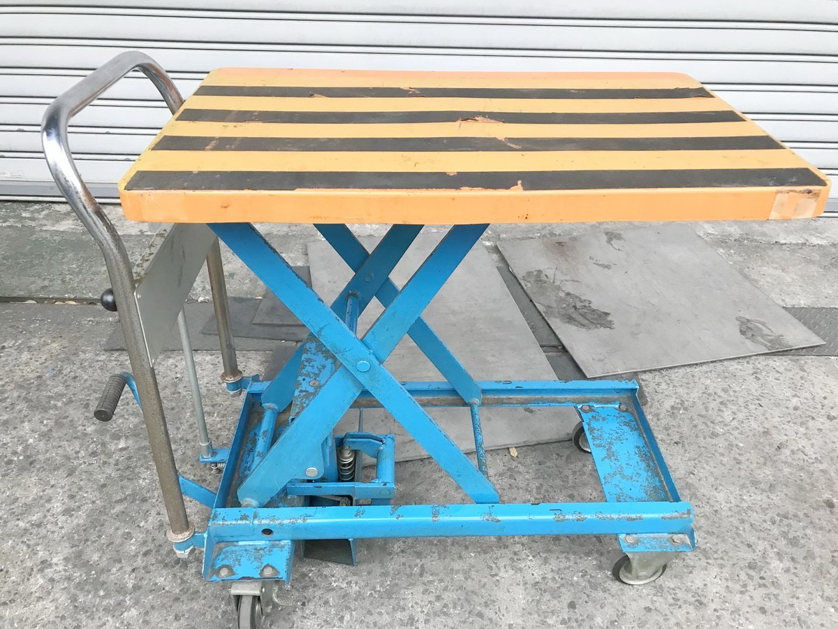 糸飯k811 花岡自動車 □油圧式昇降リフター 耐荷重250kg ダンディ 