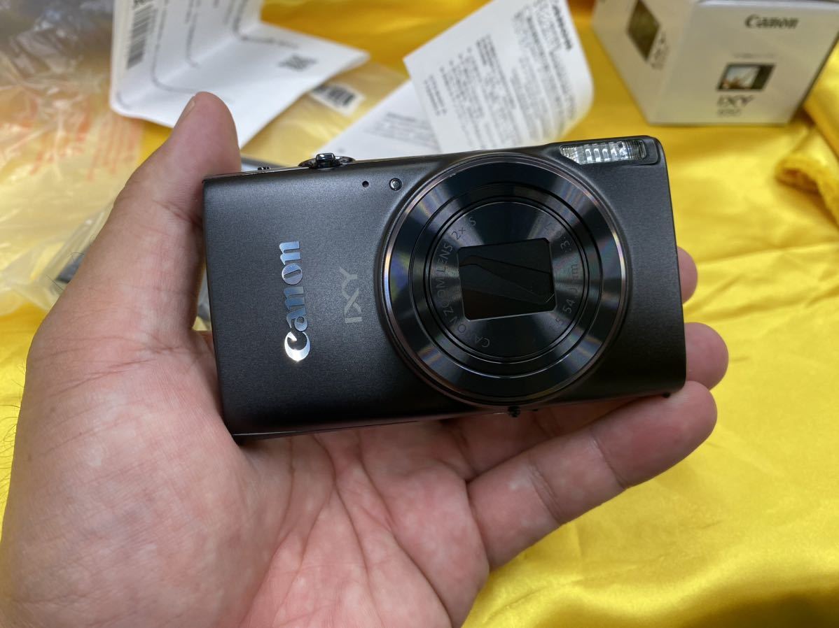 Canon IXY 