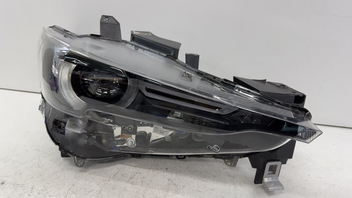 50825 ② CX-5 CX-8 KF2P 純正 右 ヘッドライト LED STANLEY W3953 刻印ヒ