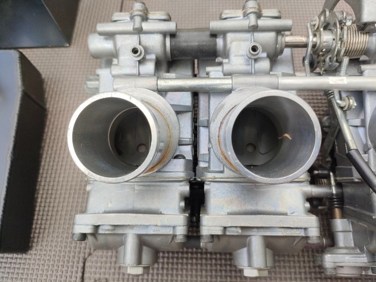 ゼファー750/ZR750C JBパワー ケイヒン FCR35 キャブレター/小物入れ 