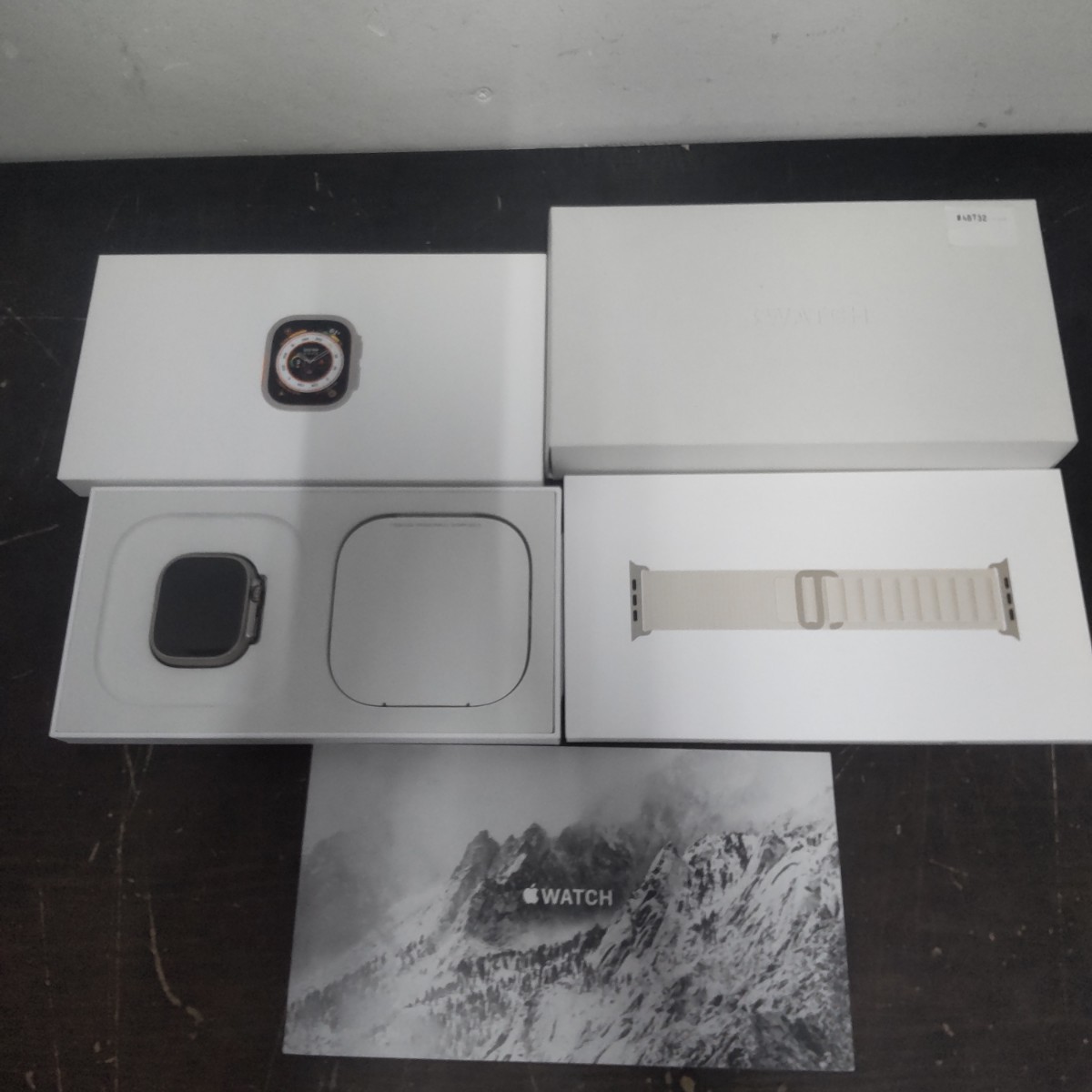 NN267 展示品 Apple Watch Ultra GPS+Cellular 49mm MQFT3J/A チタニウム/スターライトアルパインループ L ※箱ダメージ有 HARRR