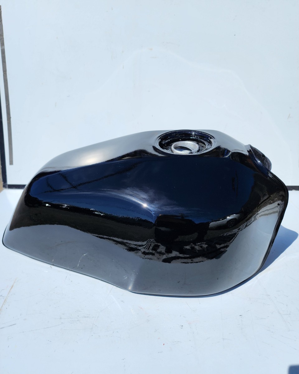 美品！ZRX400 純正タンク 塗装後未使用 フューエルタンク ガソリン 