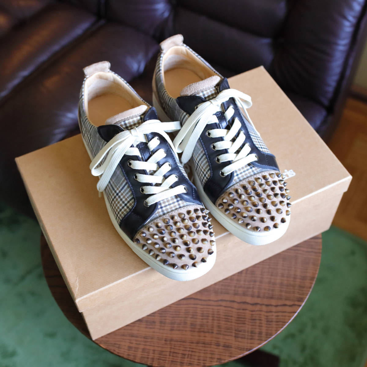 【限定値下げ】クリスチャンルブタン 1160970 LOUIS JUNIOR SPIKES スニーカー 40 Christian Louboutin（YEEZY BOOST 27、ALDEN 7前後）