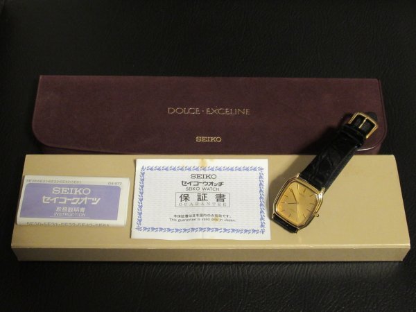セイコー ドルチェ SADV044 (型式番号：5E61-5A10) ゴールド 美品 革