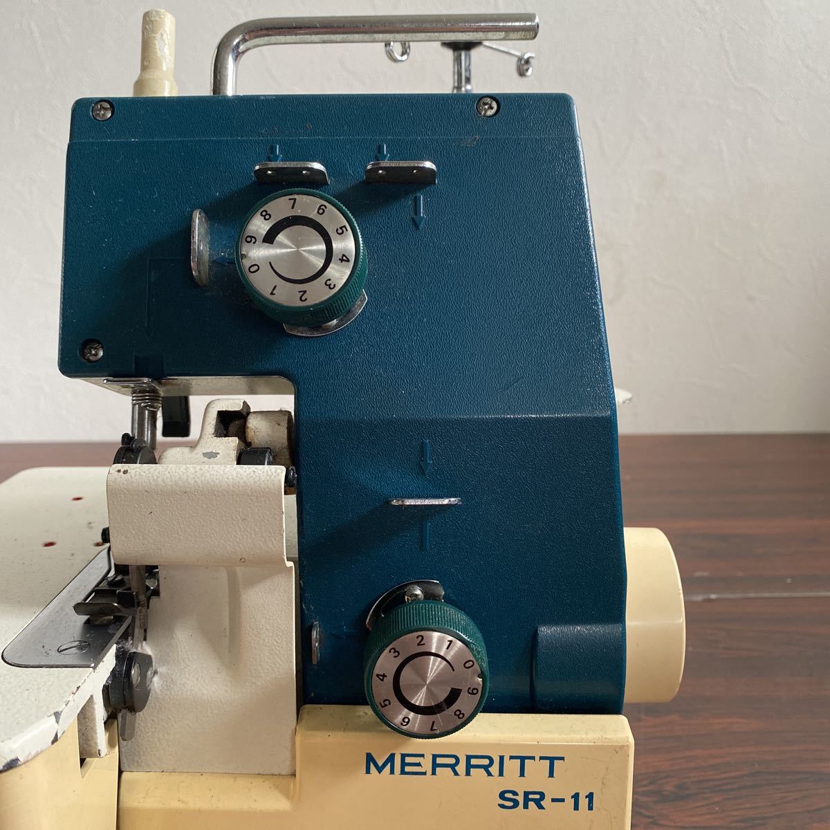 SINGERミシン　MERRITT　SR-3シンガー Yahoo!オークション - 動作品 SINGER ミシン MERRITT SR-3 シンガー 本