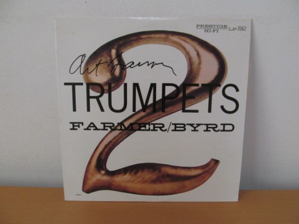 (54479)LP　サイン入り　TWO TRUMPETS　/　アート・ファーマー＆ドナルド・バード　PRESTIGE　LP-7062　USED　経年保管品
