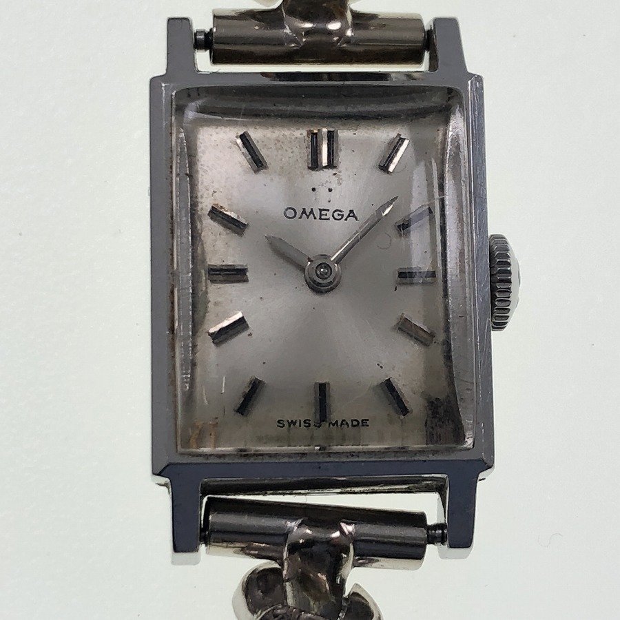 お買い得の通販 OMEGA オメガ 手巻 スクエア シルバー文字盤 可動 社外
