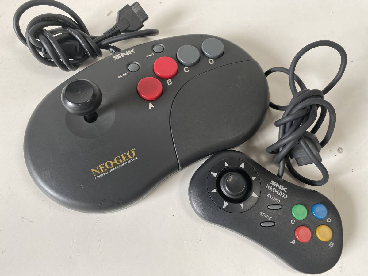 ネオジオ本体 コントローラーSNK NEOGEO ネオジオ 本体 コントローラー2個