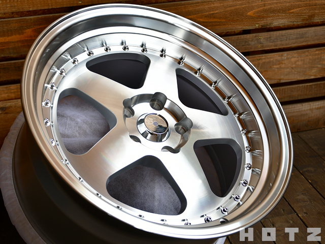 新品 4本セット】18インチ 9J+30 114.3 5穴 シルバーポリッシュ【即日  