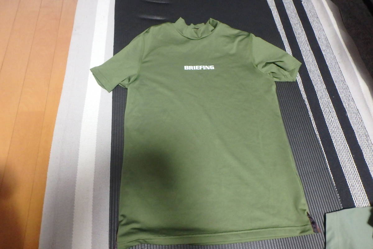 BRIEFING カーキ ブリーフィング モックネック GOLF 未使用級 デカロゴ