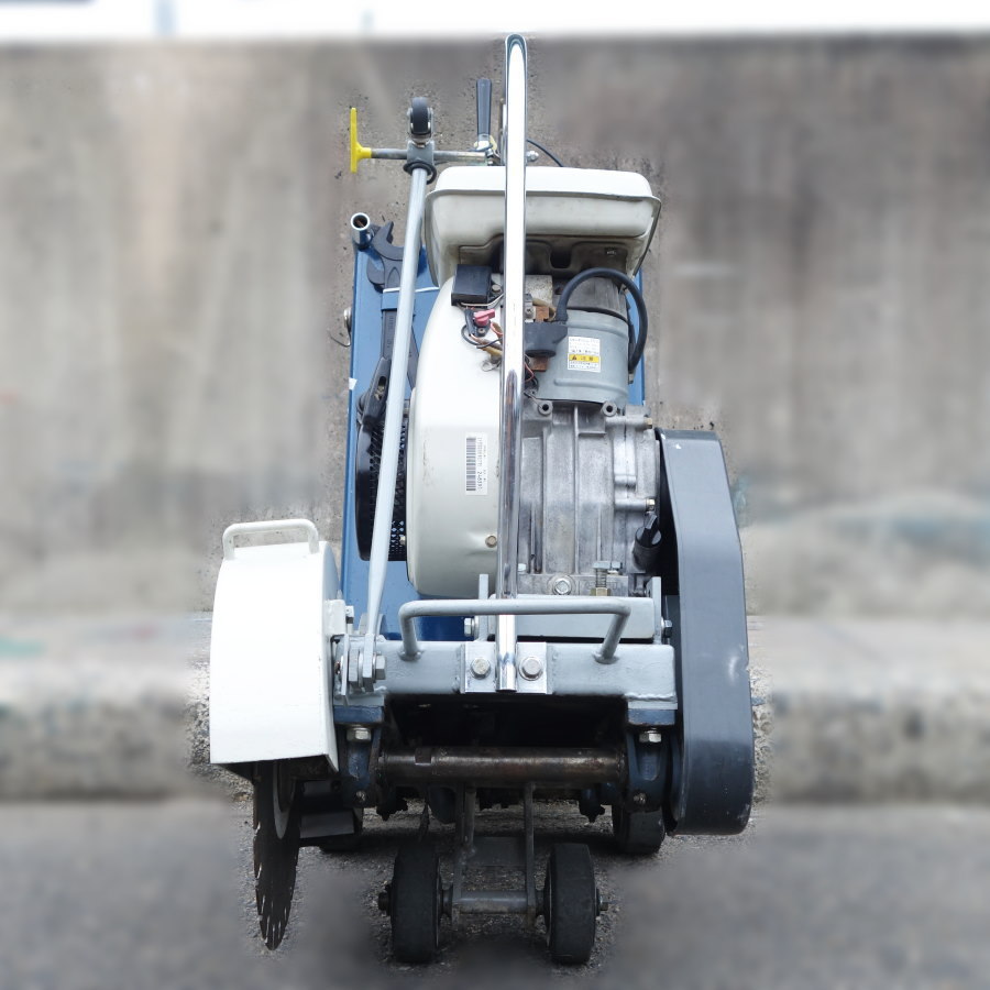 TACOM TCC16D コンクリートカッター エンジンカッター 道路カッター. TACOM TCC16D コンクリートカッター エンジンカッター 道路カッター.