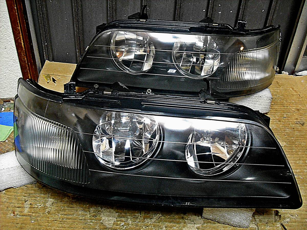 日産純正 HC35 ローレル クラブS C35 HC35 GC35　ハロゲンヘッドライト左右