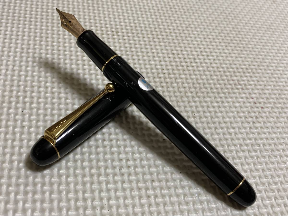 PILOT パイロット 万年筆 カスタム74 ペン先14K ブラック 万年筆