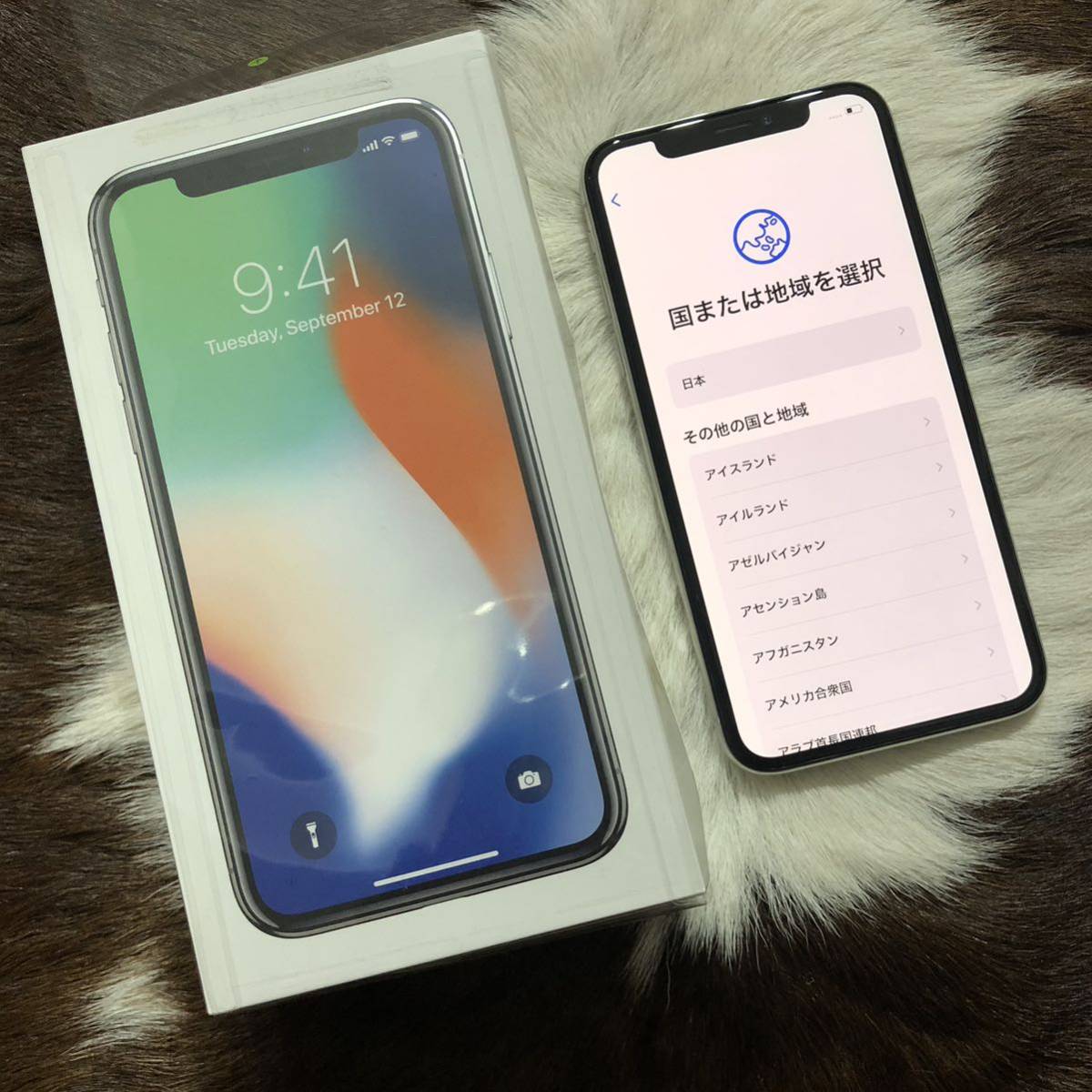 SIMフリー Apple iPhone X 256GB シルバー（国内版SIMロックフリー