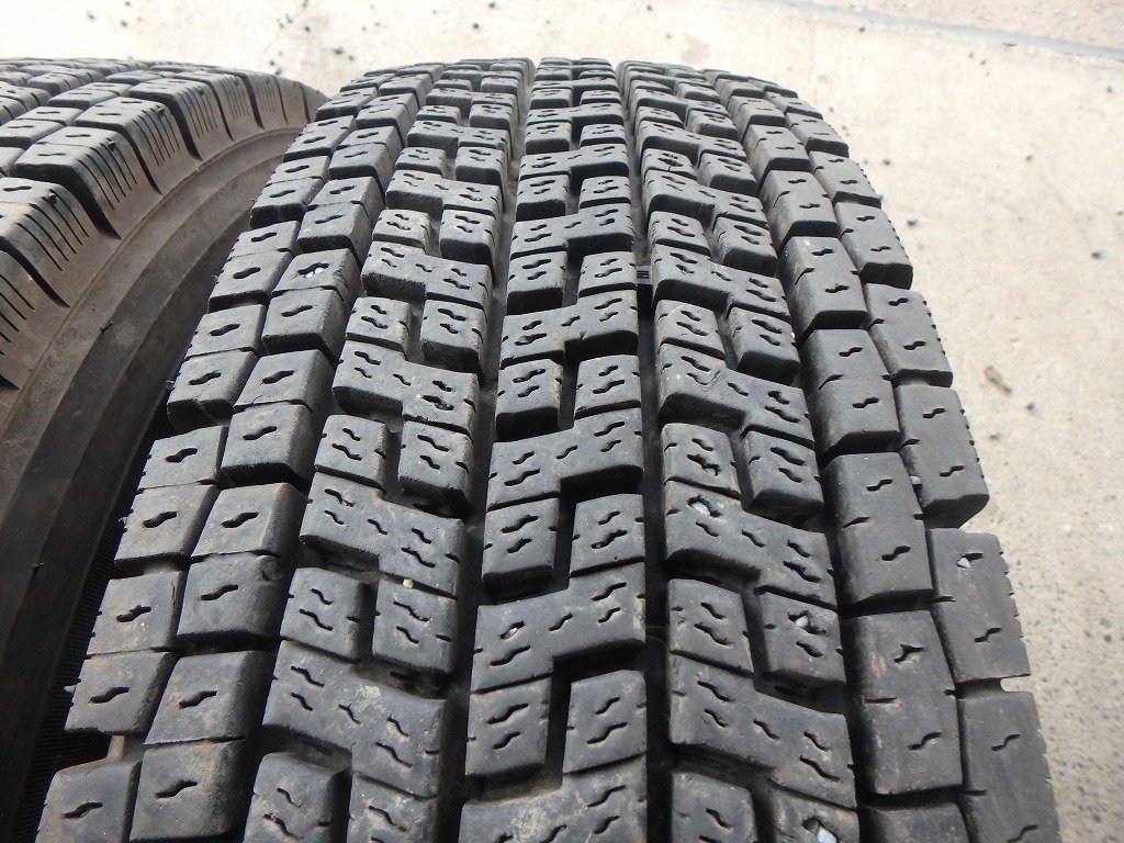 D167 バリ溝 送料無料【225/80R17.5 123/122】ヨコハマ ZEN903