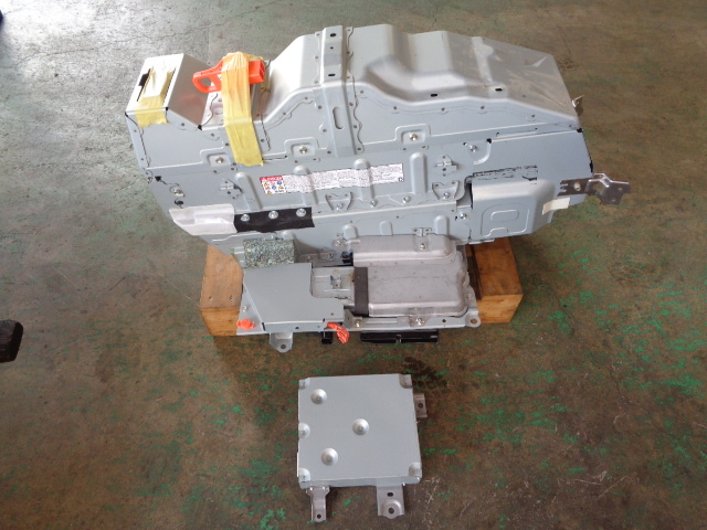 注目! トヨタ AHR20W 50 エスティマ ハイブリッド 後期 純正 HV