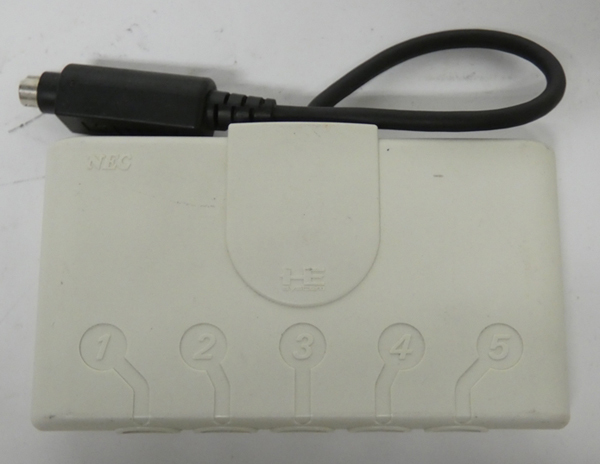 ◆NEC PC Engine CORE GRAFX PCエンジン コアグラフィックス コントローラー2個、マルチタップ付き ジャンク品