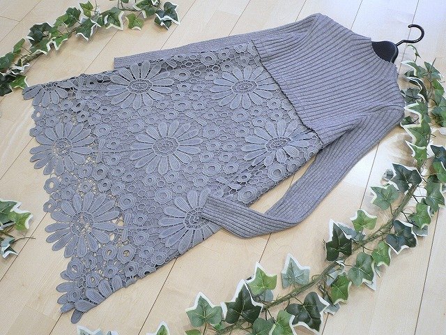 【新品】8455【L】上質 クロシェ 切替 ニットチュニックワンピース グレー 長袖 大きな花模様 ボトルネック 上品 40代 50代 60代 秋 冬