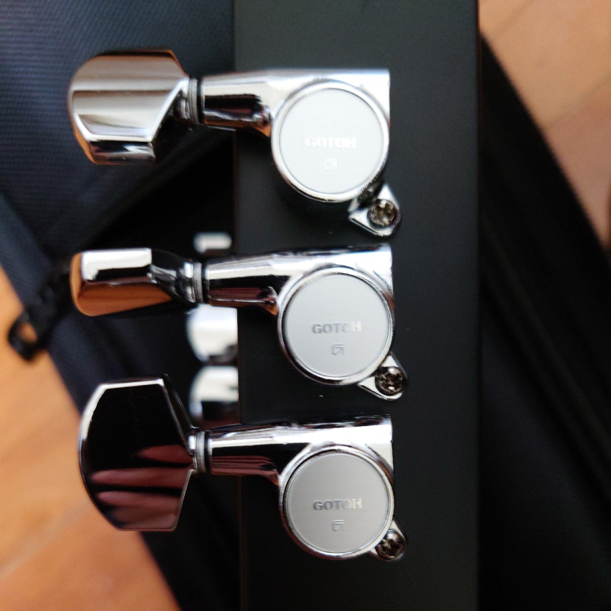 送料無料】トラベルギター Anygig Vox amplugのおまけ付き トラベル