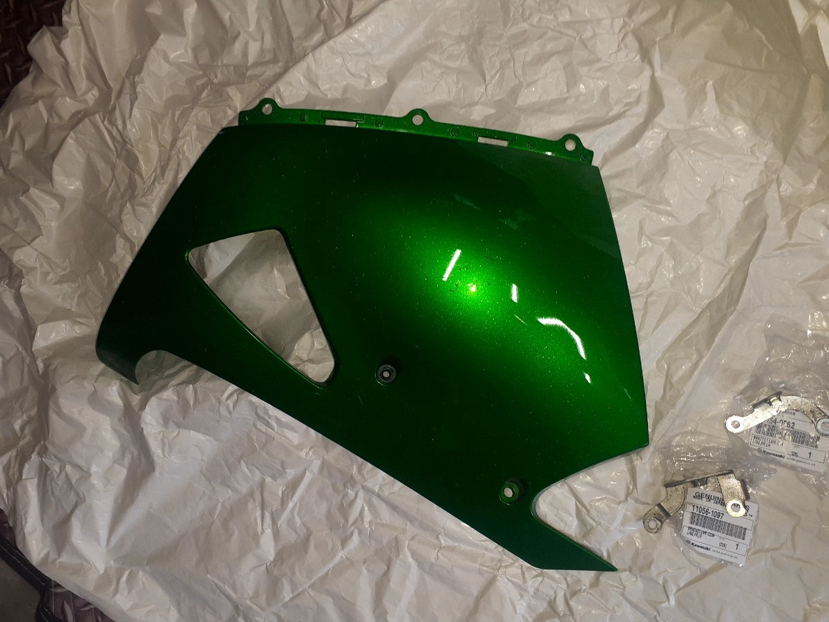 カワサキ ZX-14R ZZR1400 ZX14R ZZR-1400 純正アンダ－カウル