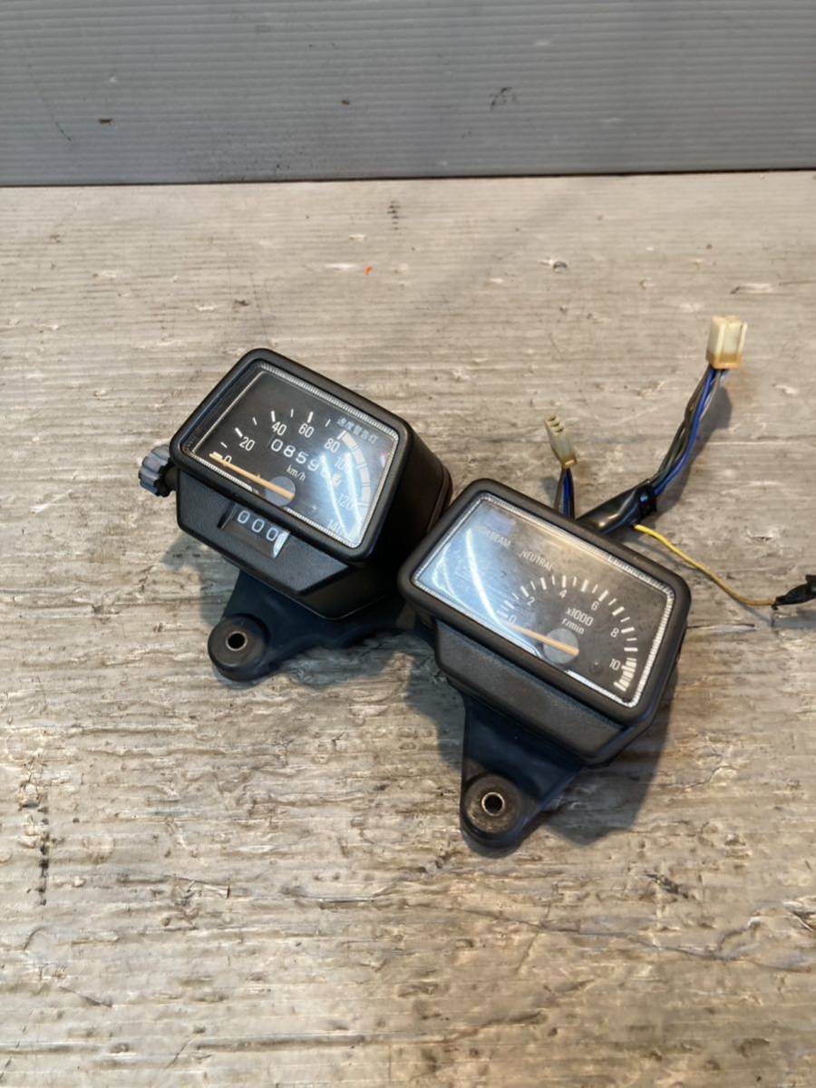 SR400 スピードメーター タコメーター インジケーター SR500 初期型 ヤマハ
