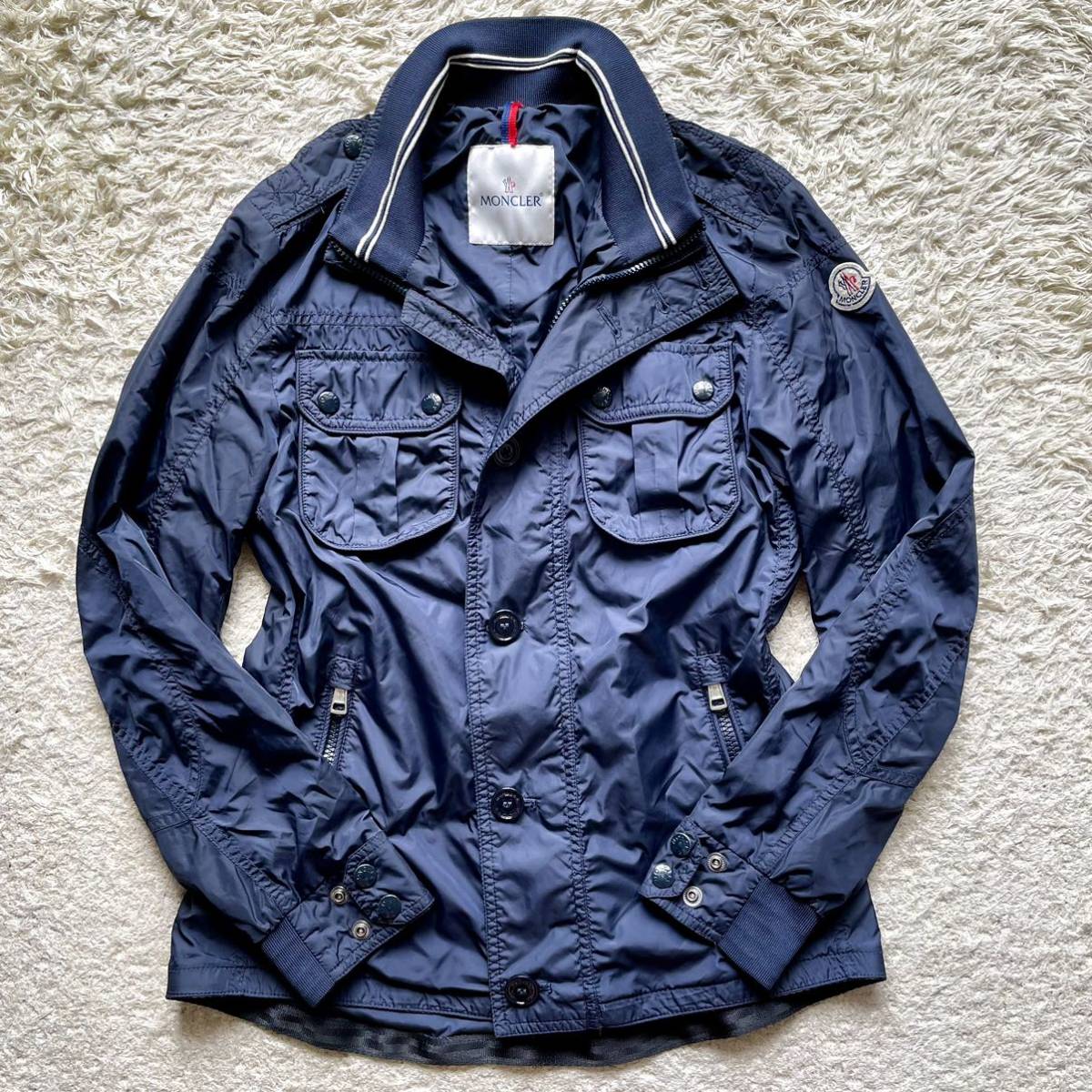 美品 モンクレールArgeline Giubbotto フード付きナイロンコート