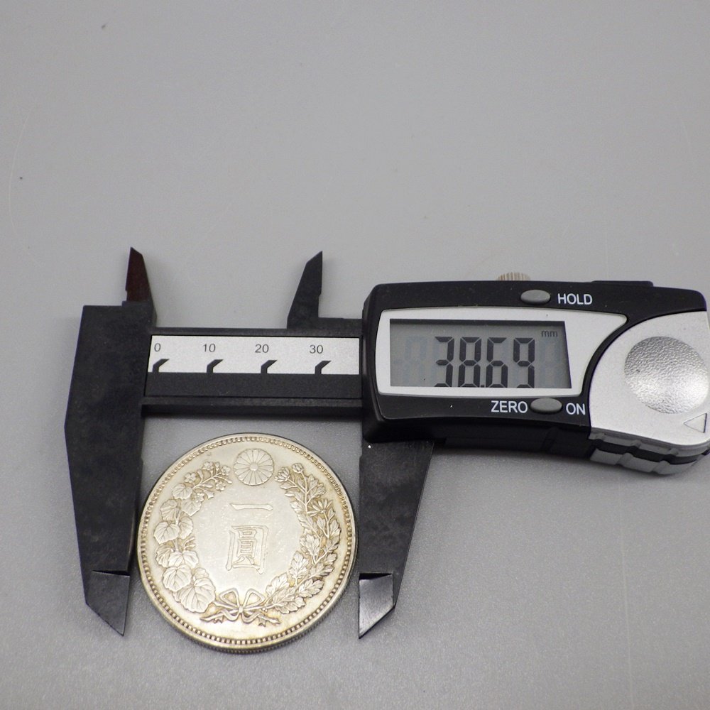 最安値，新作登場 新1円銀貨 明治17年 量目：約26.95g