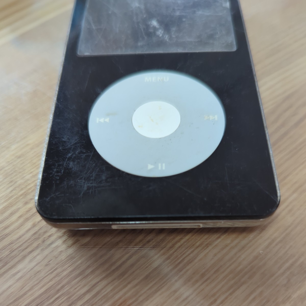 Apple iPod Classic 5th Gen 30GB Black A1136 - Works Great FREE