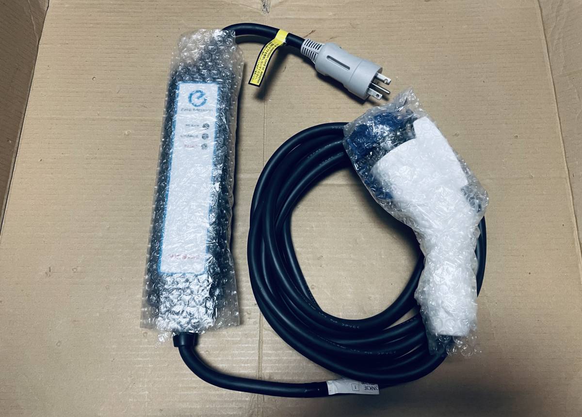 美品 日産リーフ充電ケーブル3NK5E ⑧