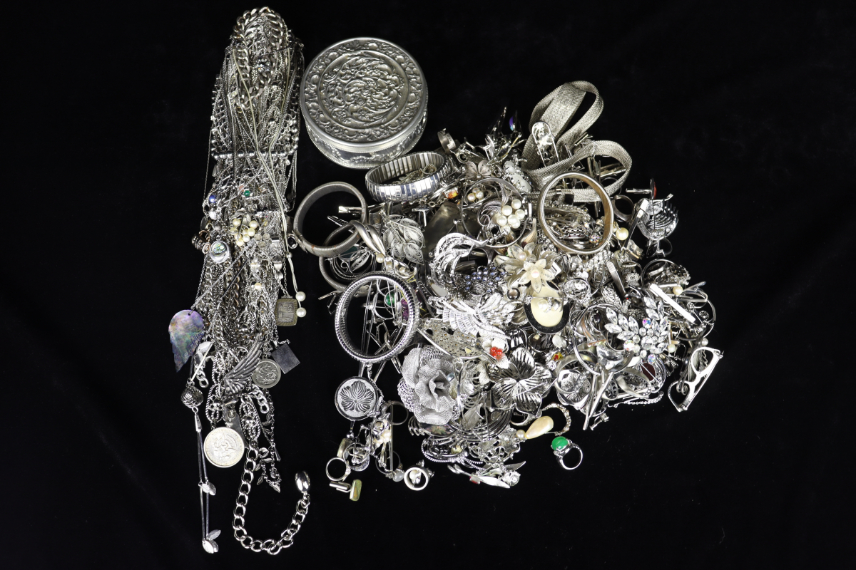 ネックレス ブローチ リング ブレスレット 刻印アクセサリー おまとめ 約8kg SILVER 925 刻印含む】【総重量約3.6kg】シルバーカラーアクセサリー