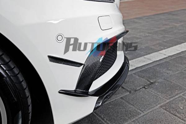 即決●ベンツ W176 Aクラス　カーボン フロント　カナード