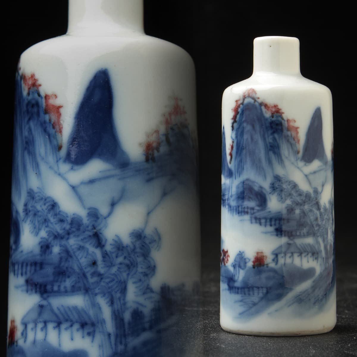 JI110 中国辰砂染付鼻煙壷 高7.3cm 重30g・青花釉里紅山水圖鼻烟壺・青 