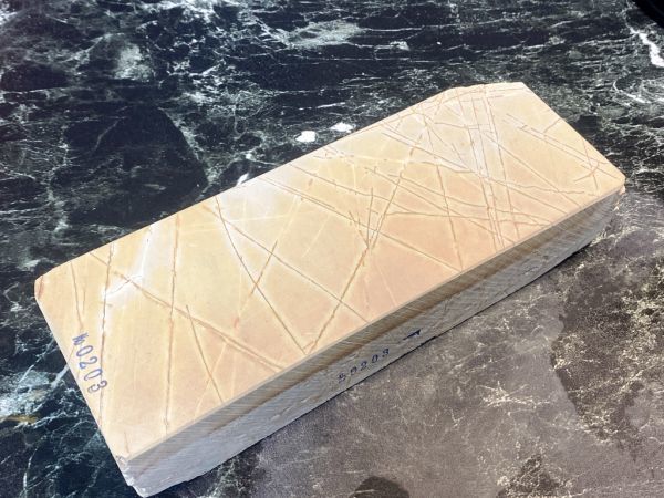 天然砥石　正本山合砥　並砥　特撰　三十切年代物無傷極上1309g大工道具鉋鑿包丁 203 1514g 天然砥石 正本山 京都市右京区梅ケ畑西奥殿山天砥巣板三十切