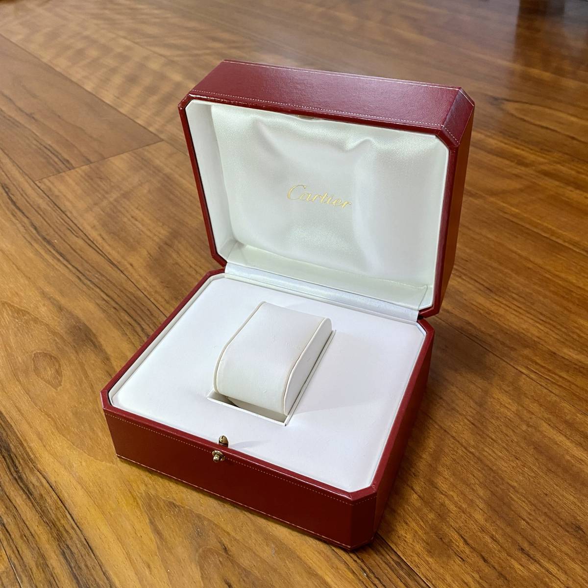 送料込み】 Cartier / カルティエ 腕時計 ケース 空箱 【公式通販】