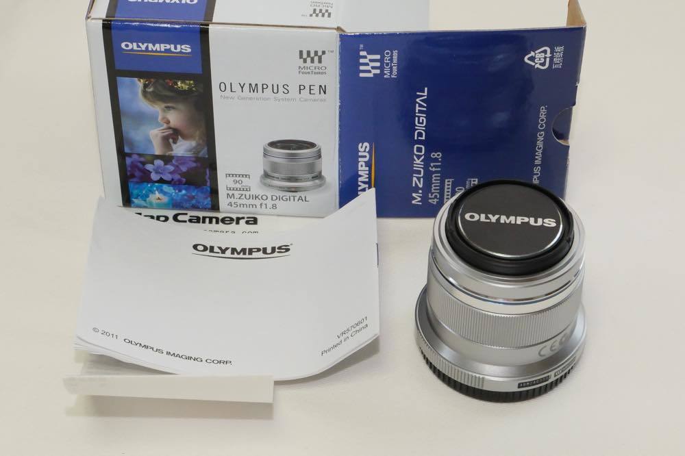 トヨタ CT200h ZWA10 シリンダヘッドカバー 純正部品 新品未使用 楽天