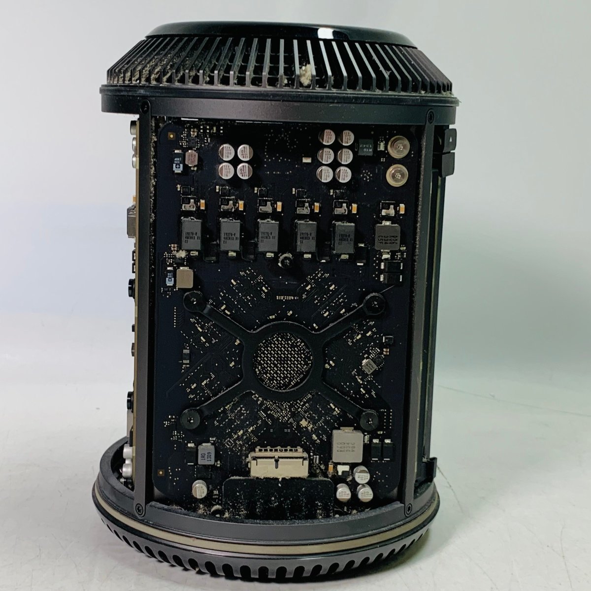 ジャンク Mac Pro (Late 2013) 4-Core Xeon 3.7GHz/12GB ME253J/A Pro