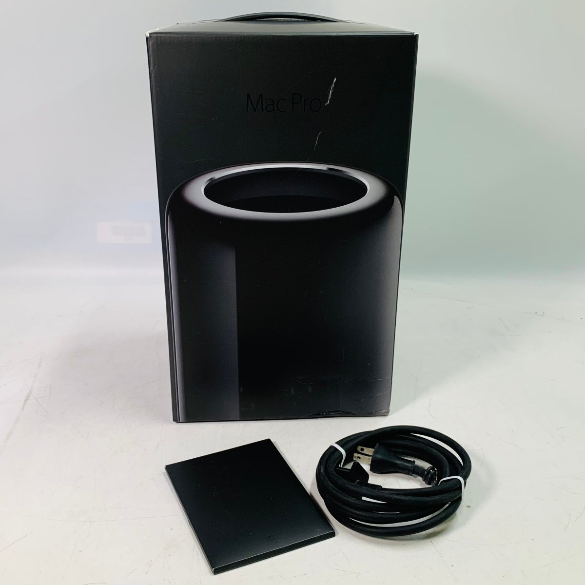 ジャンク Mac Pro (Late 2013) 4-Core Xeon 3.7GHz/12GB ME253J/A Pro
